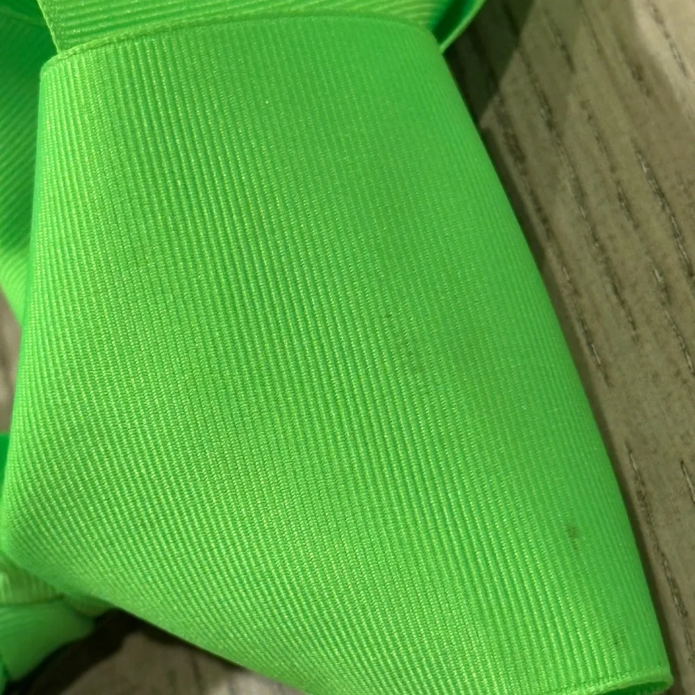 Handmade Hair Bow - Bright Green- bundle 2+ and save on shipping
